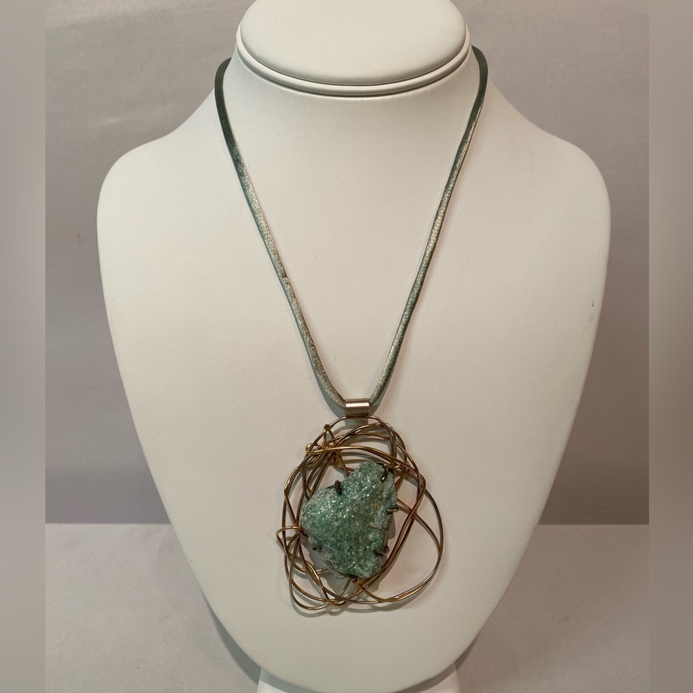 NWT Handmade Raw Green Fuchsite Pendant 14KGF/925 Wrapped Wire 18" Satin Chain